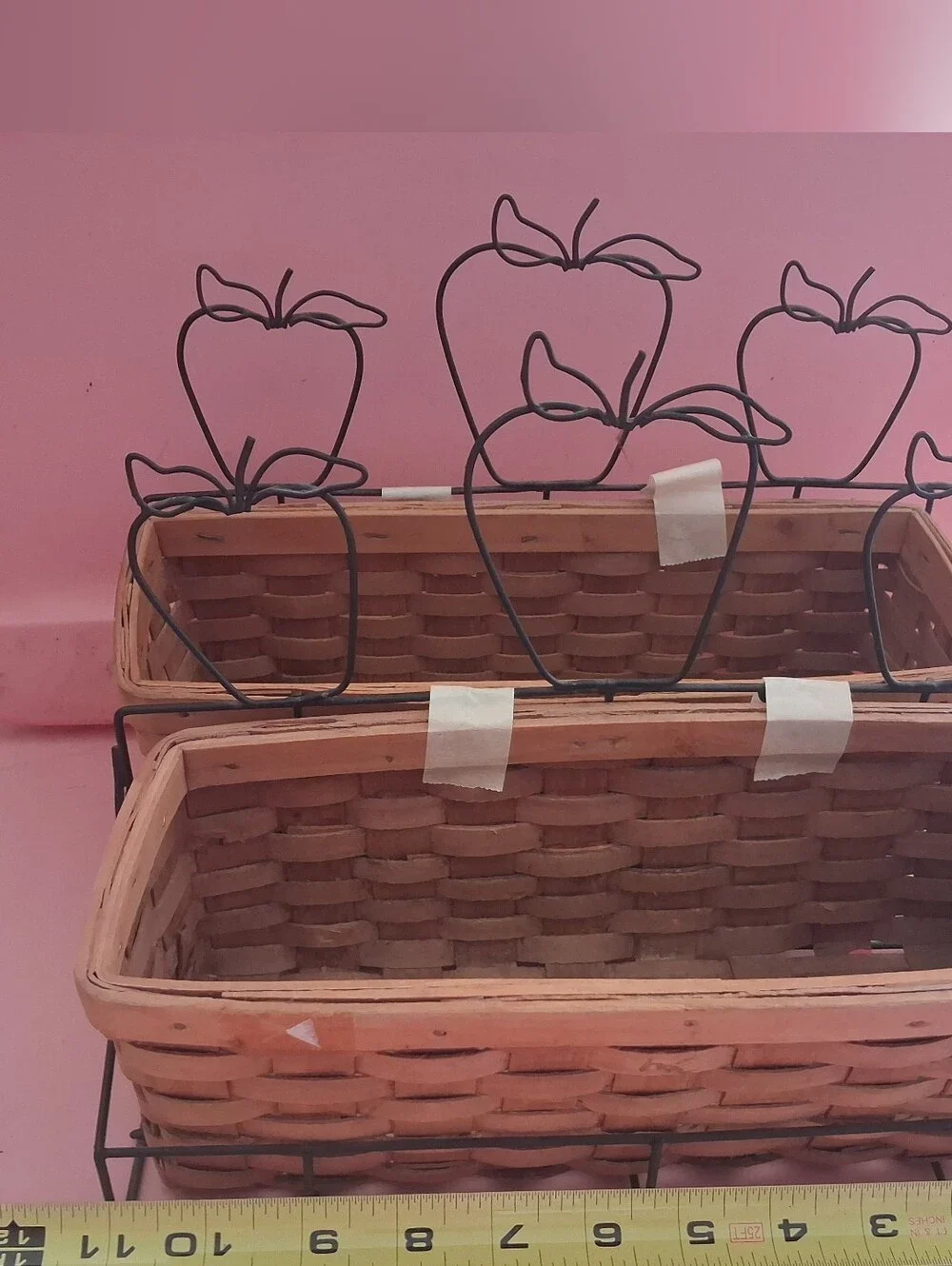 Vintage 2 Piece Set Woven Apple Accent Wall Baskets Set in Natural Brown